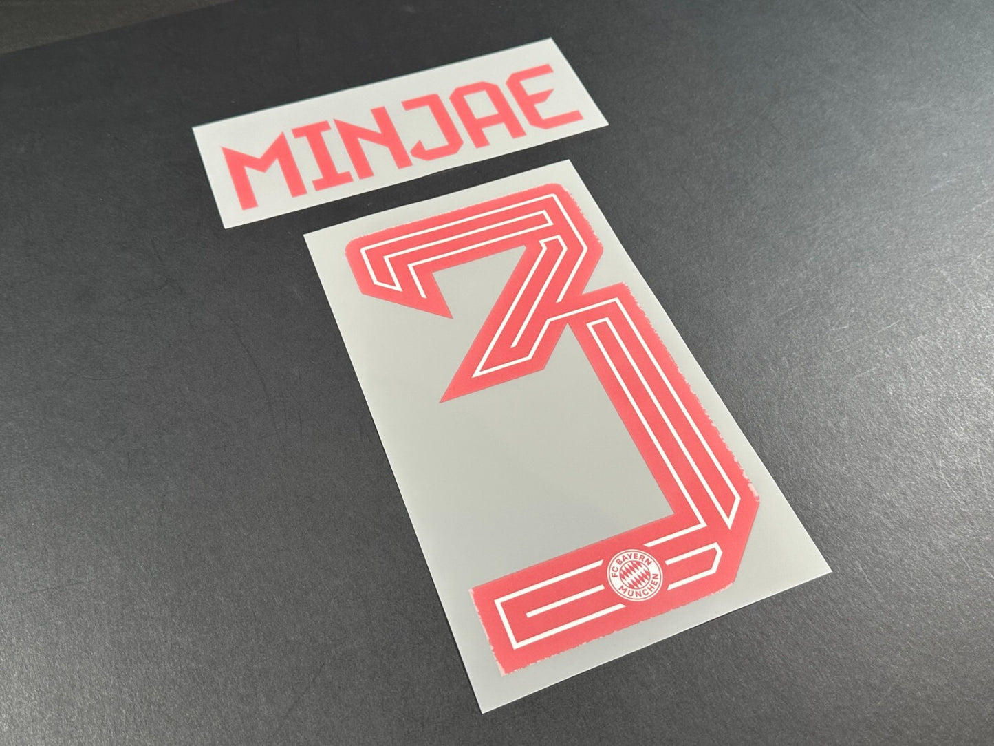 2023 2024 OFFICIAL BAYERN MUNICH MINJAE 3 HOME RED PLAYER SIZE NAMESET