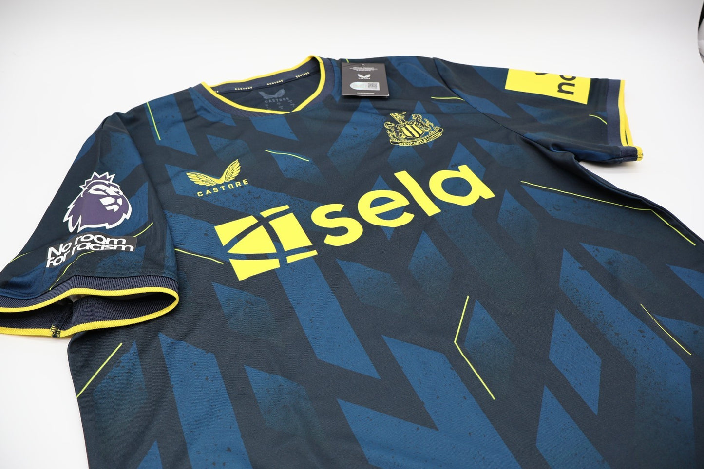 BNWT NEWCASTLE UNITED CASTORE AWAY 2023 2024 ISAK 14 + PATCHES SHIRT MENS LARGE