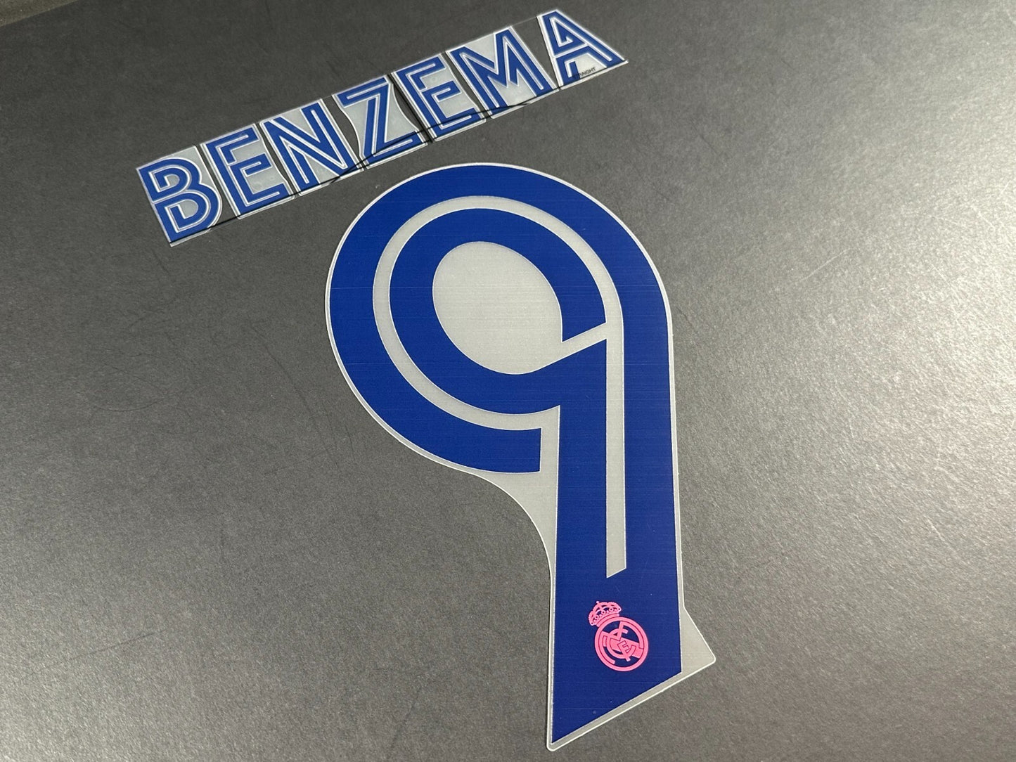 2020 - 2021 AVERY DENNISON REAL MADRID BENZEMA 9 AWAY PLAYER SIZE NAME SET