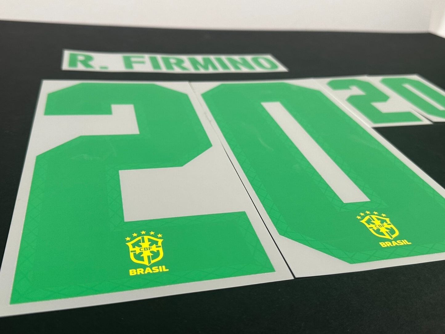 BRAZIL 2020 2021 OFFICIAL R. FIRMINO 20 HOME PLAYER SIZE NAMESET - 260MM