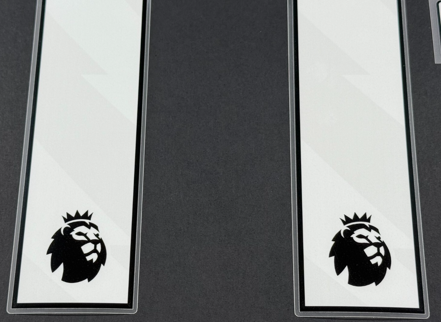 2024 2025 M. SALAH 11 OFFICIAL AVERY DENNISON WHITE PLAYER SIZE NAME + PATCHES