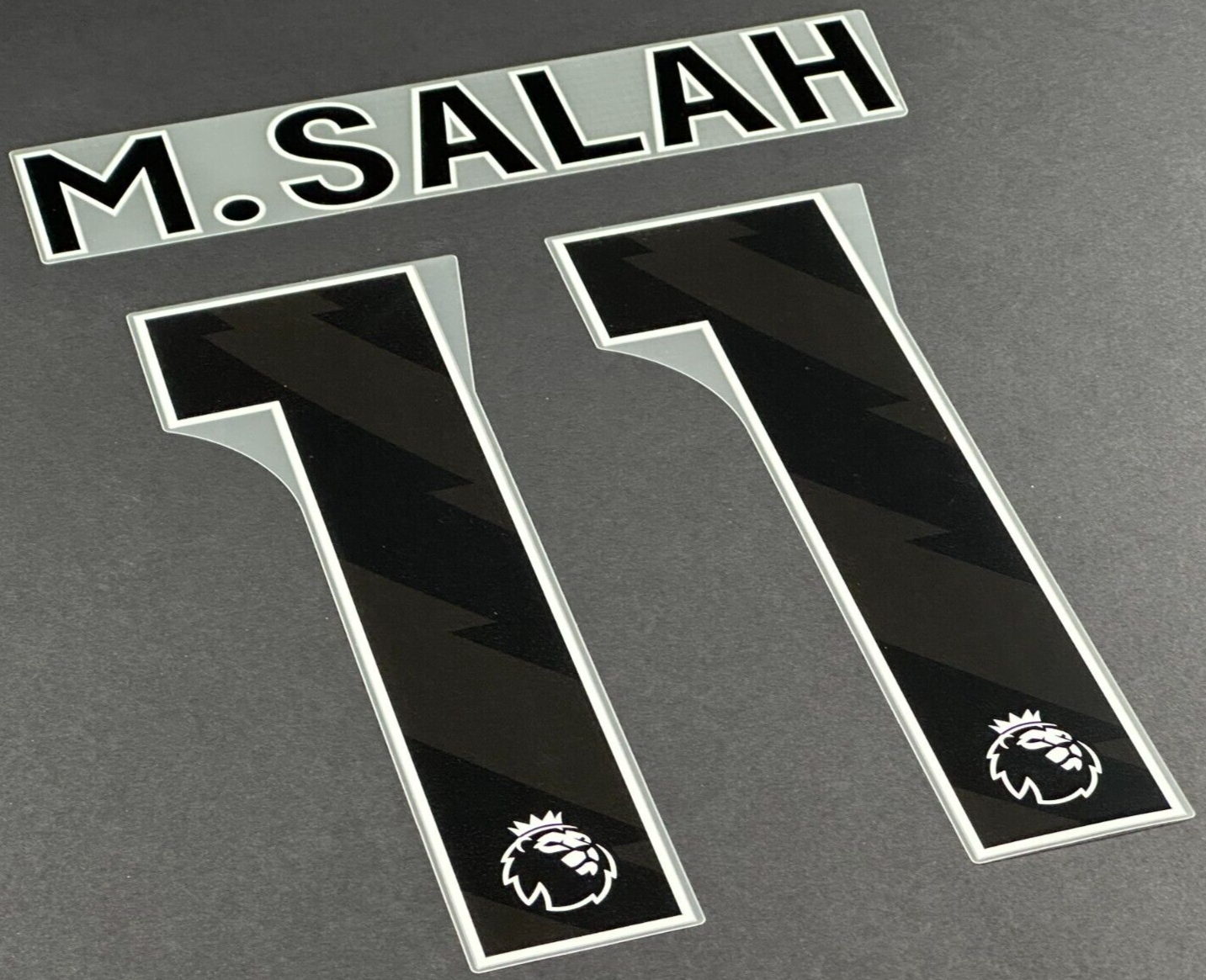 LIVERPOOL 2025/26 M.SALAH 11 OFFICIAL AVERY DENNISON BLACK PLAYER SIZE NAME SET