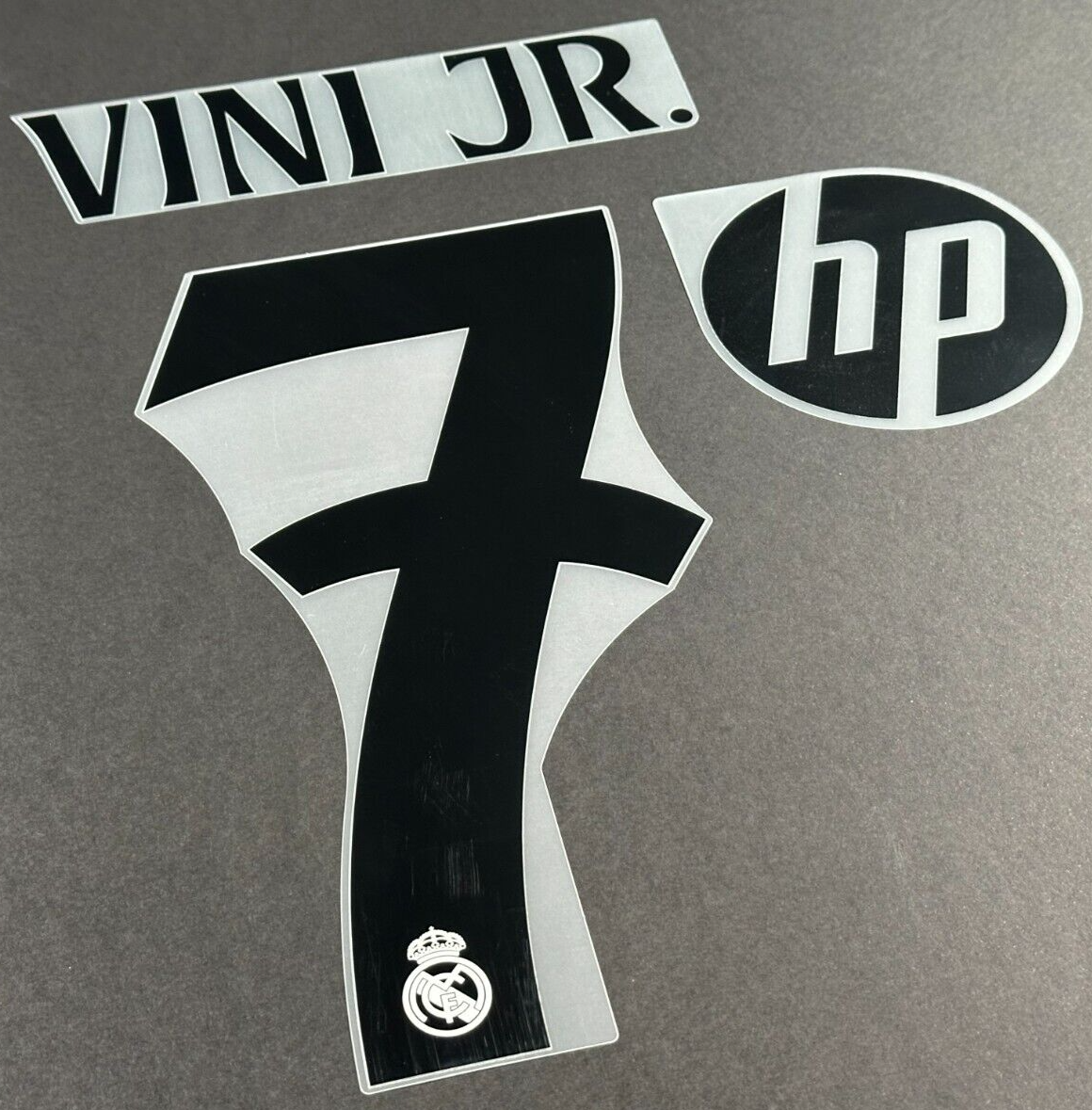 2024 2025 AVERY DENNISON REAL MADRID VINI JR. 7 + PATCH HOME PLAYER SIZE NAMESET