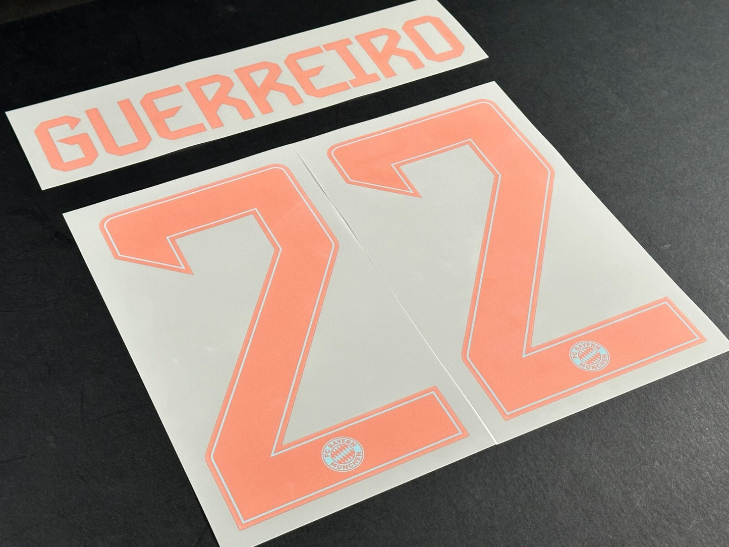 2024 2025 OFFICIAL BAYERN GUERREIRO 22 AWAY GOLD PLAYER SIZE NAMESET