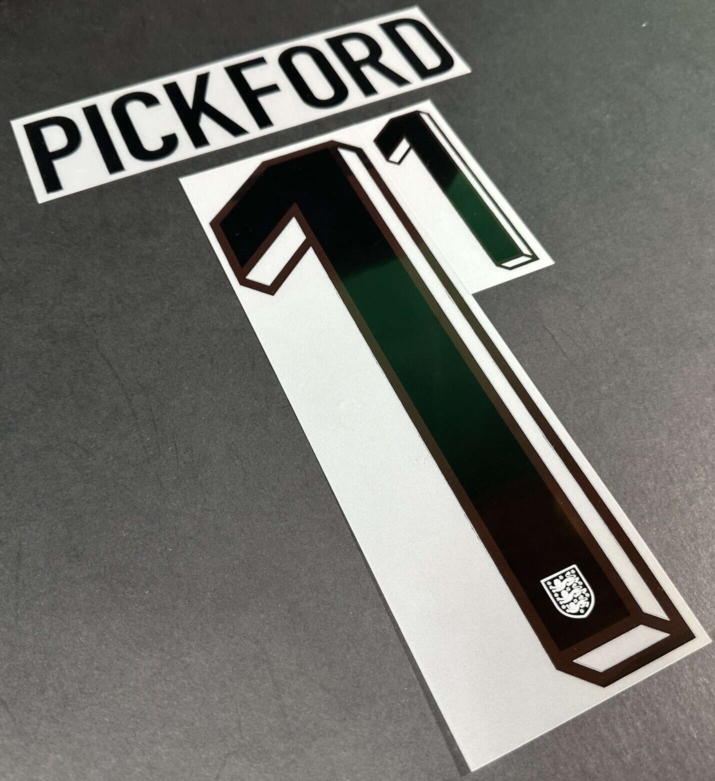 ENGLAND 2024-2025 OFFICIAL SPORTING ID PICKFORD 1 HOME PLAYER SIZE NAME SET