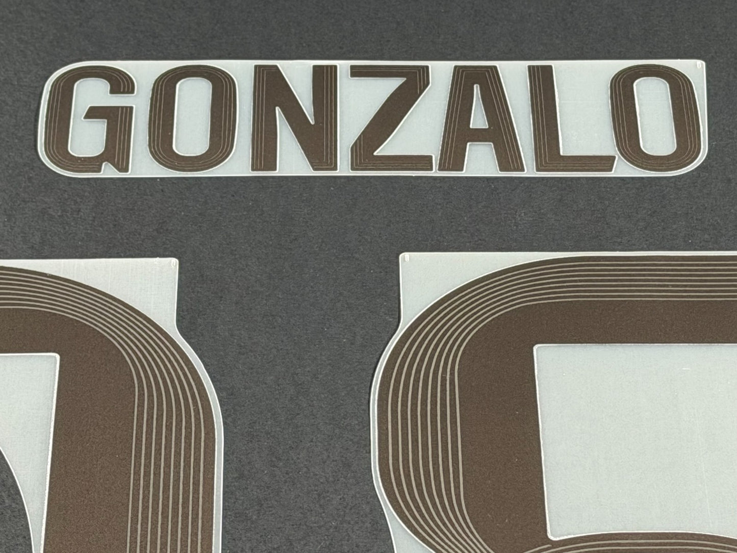 2025 2026 REAL MADRID GONZALO 16 OFFICIAL HOME PLAYER SIZE NAME SET