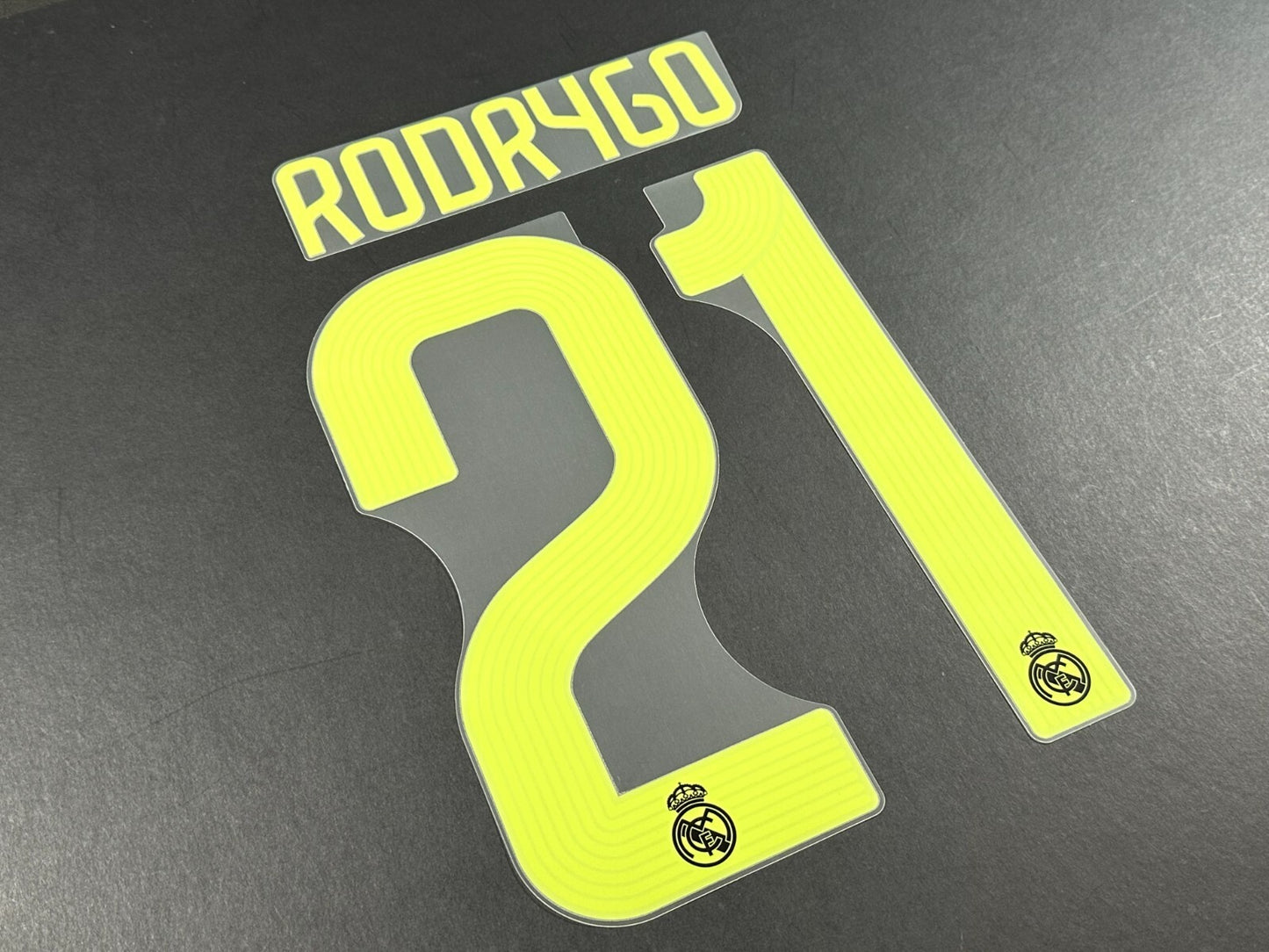 2022 2023 AVERY DENNISON REAL MADRID RODRYGO 21 3RD GREEN PLAYER SIZE NAMESET