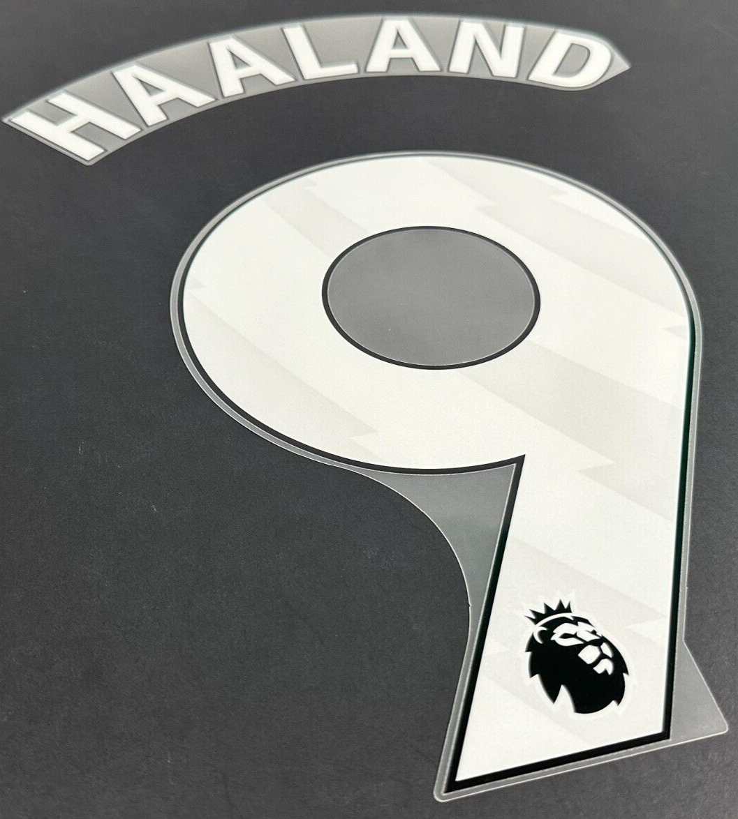 MAN CITY 2023/25 HAALAND 9 OFFICIAL AVERY DENNISON WHITE PLAYER SIZE NAME SET