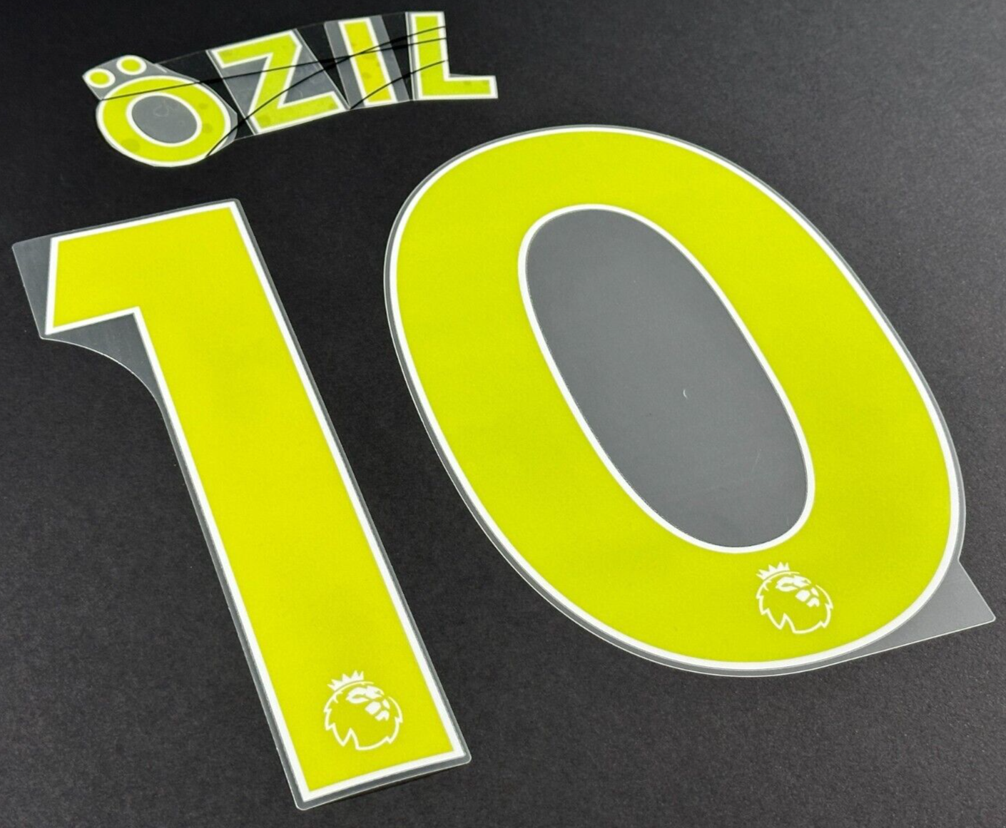 ARSENAL 2019-23 OZIL 10 OFFICIAL AVERY DENNISON YELLOW PLAYER SIZE NAME SET