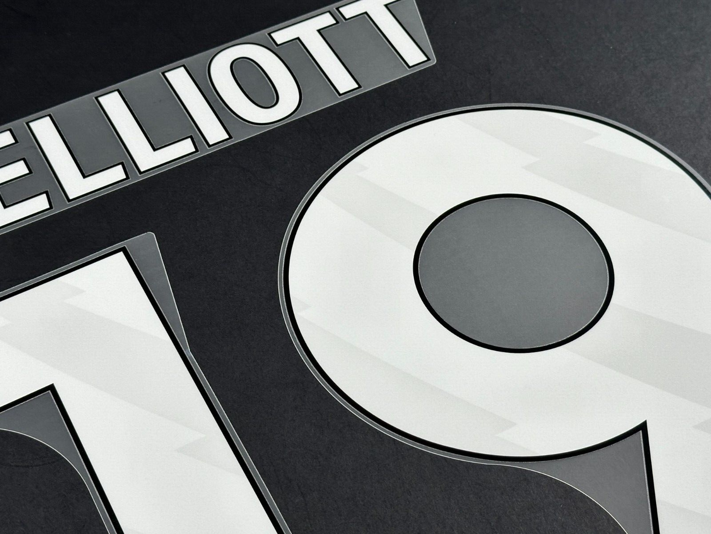 2023 - 2025 ELLIOTT 19 OFFICIAL AVERY DENNISON WHITE PLAYER SIZE NAME SET