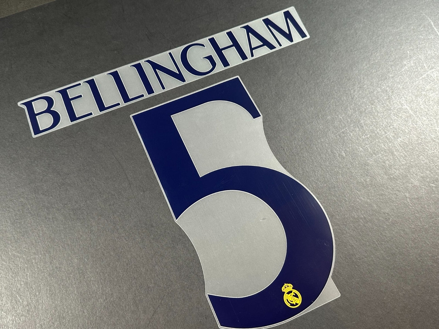 2023 2024 AVERY DENNISON REAL MADRID BELLINGHAM 5 HOME PLAYER SIZE NAMESET