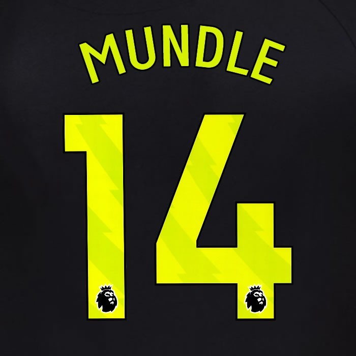 2025 2026 OFFICIAL SUNDERLAND MUNDLE 14 YELLOW 3RD PLAYER SIZE NAME SET