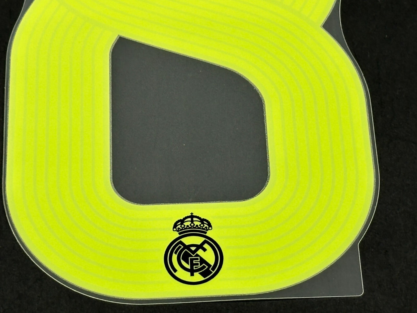 2022 2023 AVERY DENNISON REAL MADRID KROOS 8 3RD GREEN PLAYER SIZE NAMESET