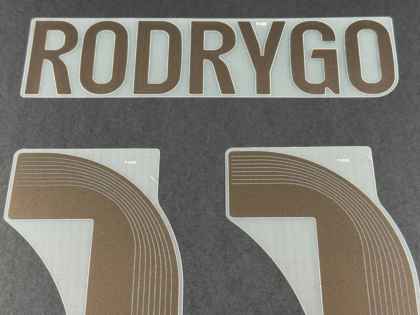 2025 2026 REAL MADRID RODRYGO 11 OFFICIAL HOME PLAYER SIZE NAME SET
