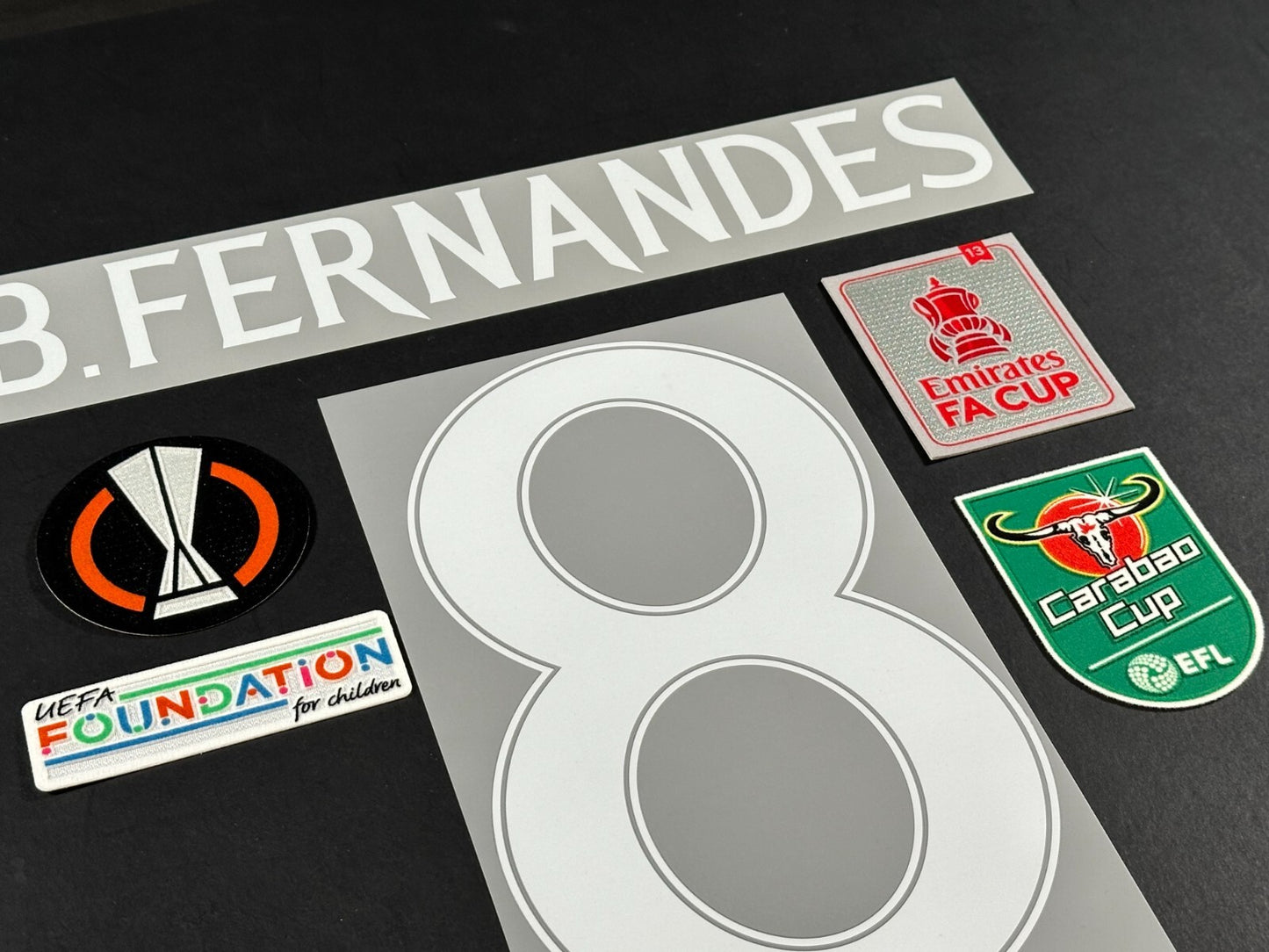 2024 2025 OFFICIAL MAN UNITED B. FERNANDES 8 WITH SLEEVE PATCHES PLAYER SIZE