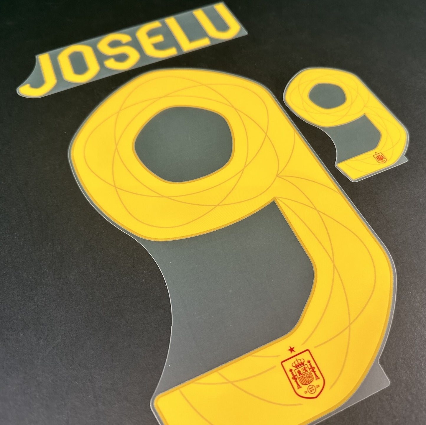 SPAIN 2024 2025 OFFICIAL AVERY DENNISON JOSELU 9 HOME PLAYER SIZE NAMESET