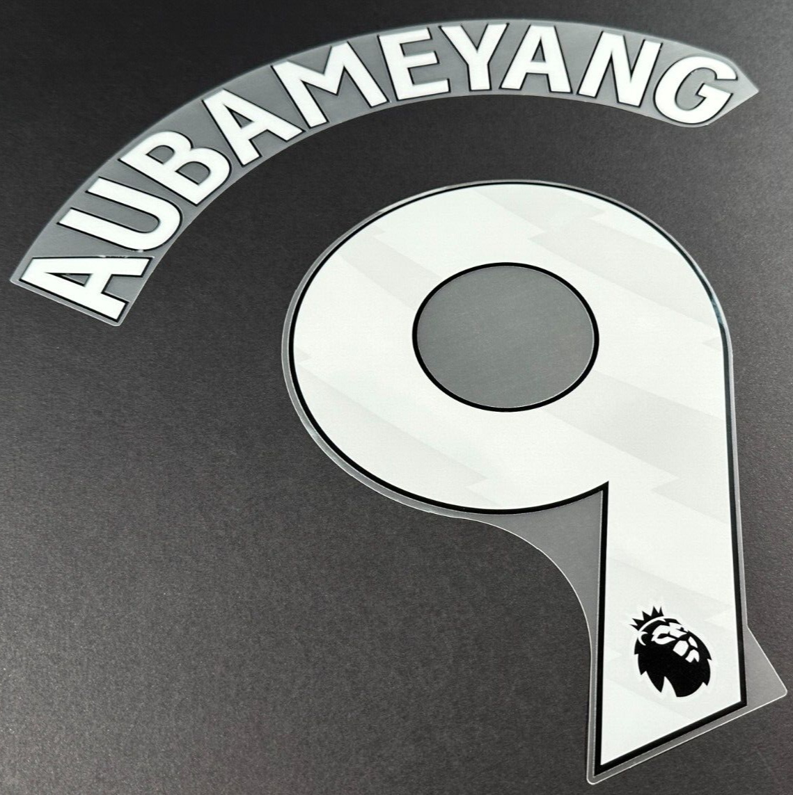 2023 2024 OFFICIAL CHELSEA AUBAMEYANG 9 WHITE HOME PLAYER SIZE NAMESET