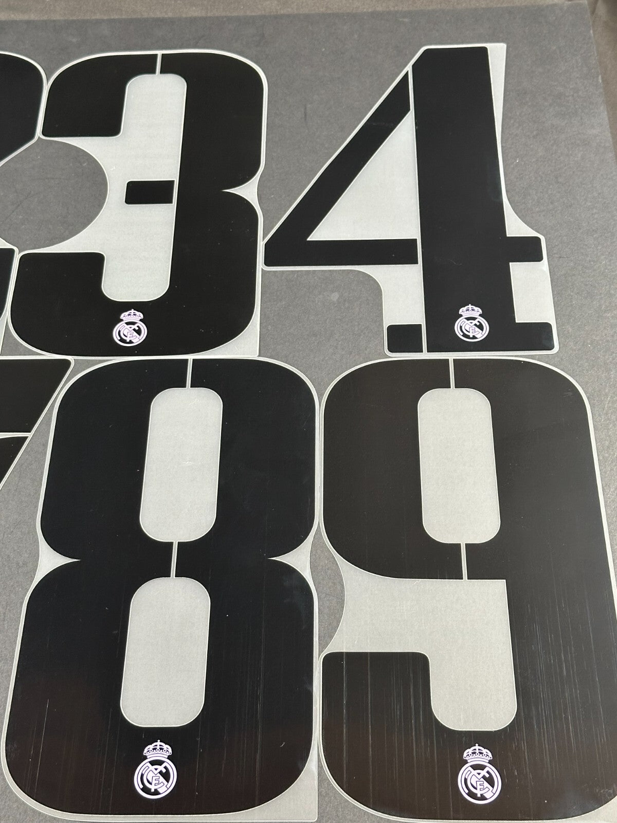 2022 2023 OFFICIAL AVERY DENNISON REAL MADRID HOME & AWAY PLAYER SIZE NUMBER