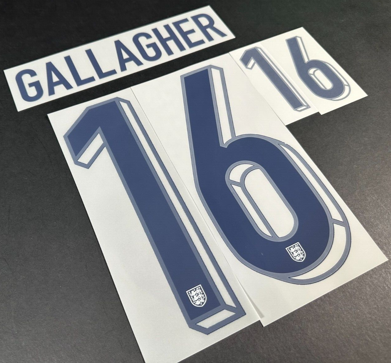 ENGLAND 2024-2025 OFFICIAL SPORTING ID GALLAGHER 16 HOME PLAYER SIZE NAME SET