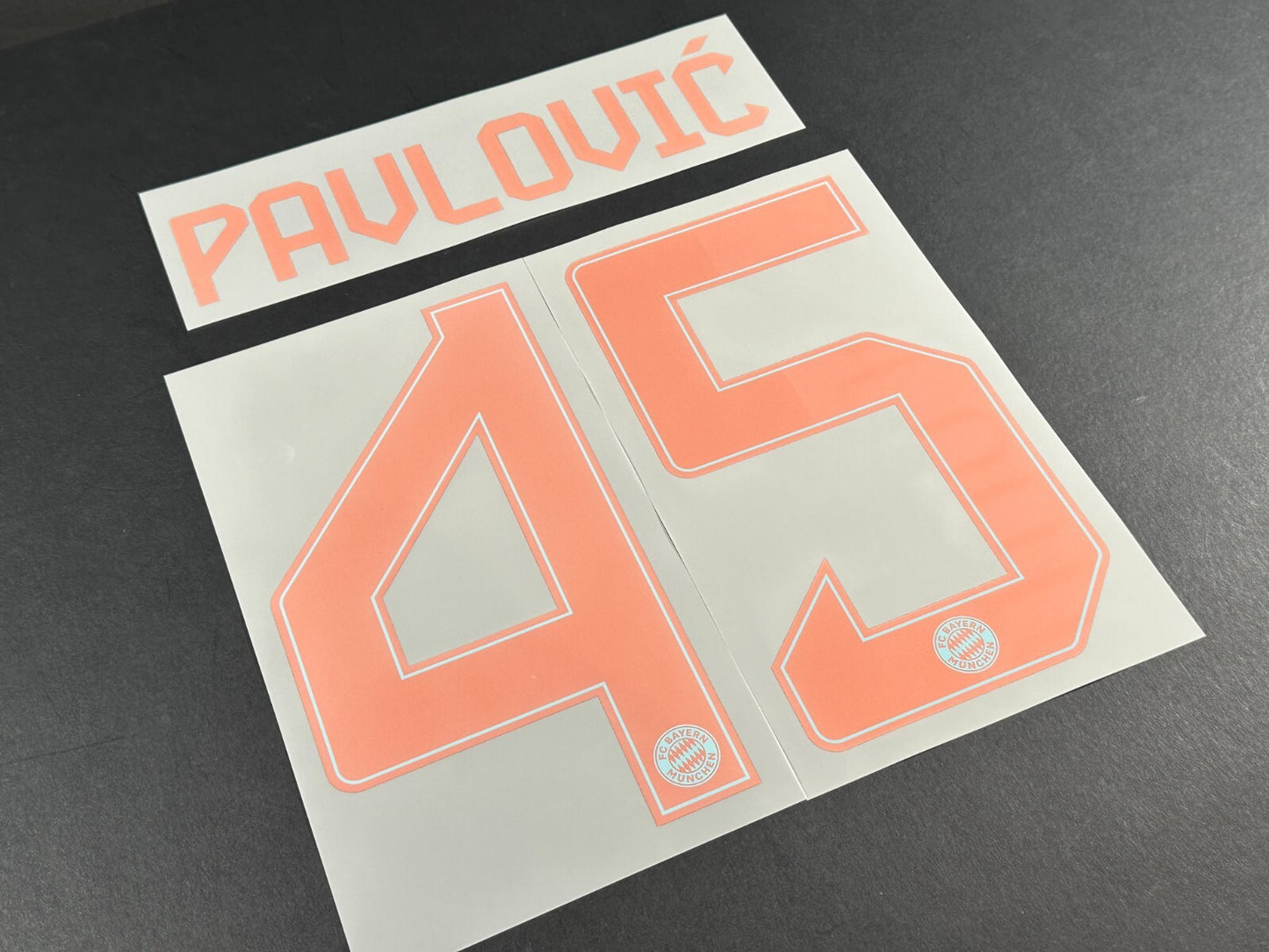 2024 2025 OFFICIAL BAYERN PAVLOVIC 45 AWAY GOLD PLAYER SIZE NAMESET