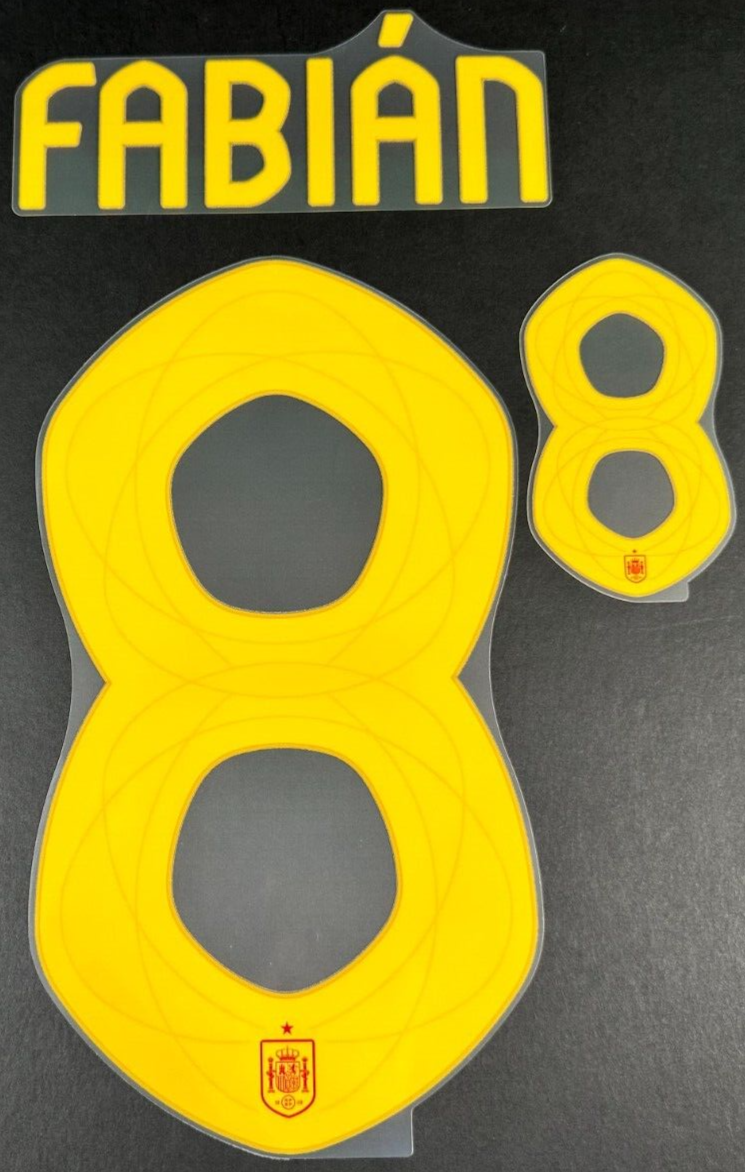 SPAIN 2024 2025 OFFICIAL AVERY DENNISON FABIAN 8 HOME PLAYER SIZE NAMESET