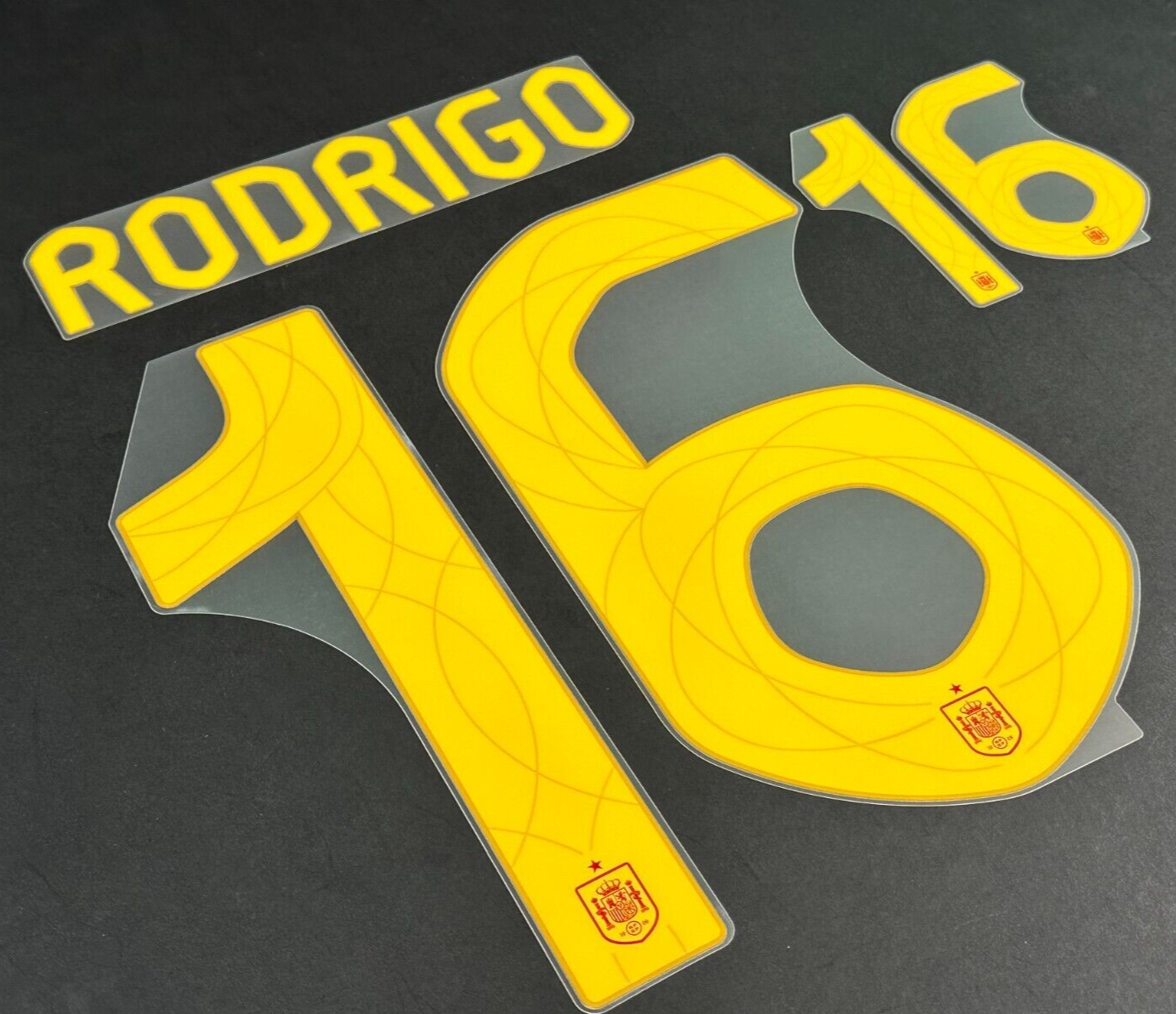 SPAIN 2024 2025 OFFICIAL AVERY DENNISON RODRIGO 16 HOME PLAYER SIZE NAMESET