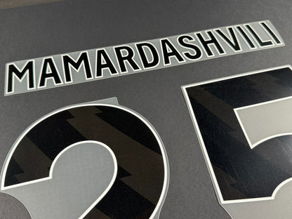 LIVERPOOL 25/26 MAMARDASHVILI 25 OFFICIAL AVERY DENNISON BLACK PLAYER SIZE 250MM