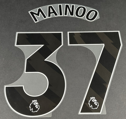 MAN UNITED 2023 2025 MAINOO 37 OFFICIAL AVERY DENNISON BLACK PLAYER SIZE NAMESET