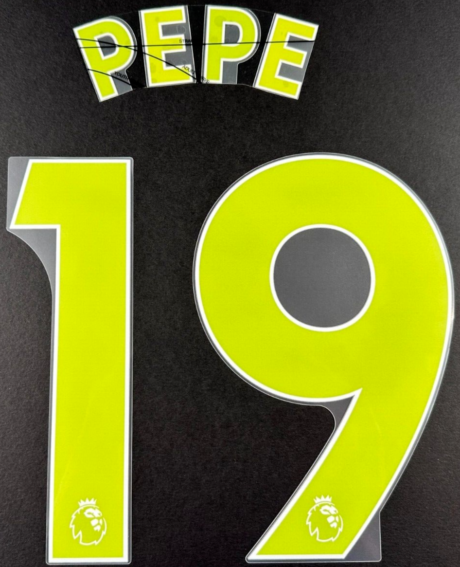 ARSENAL 19-23 PEPE 19 OFFICIAL AVERY DENNISON YELLOW PLAYER SIZE NAME SET