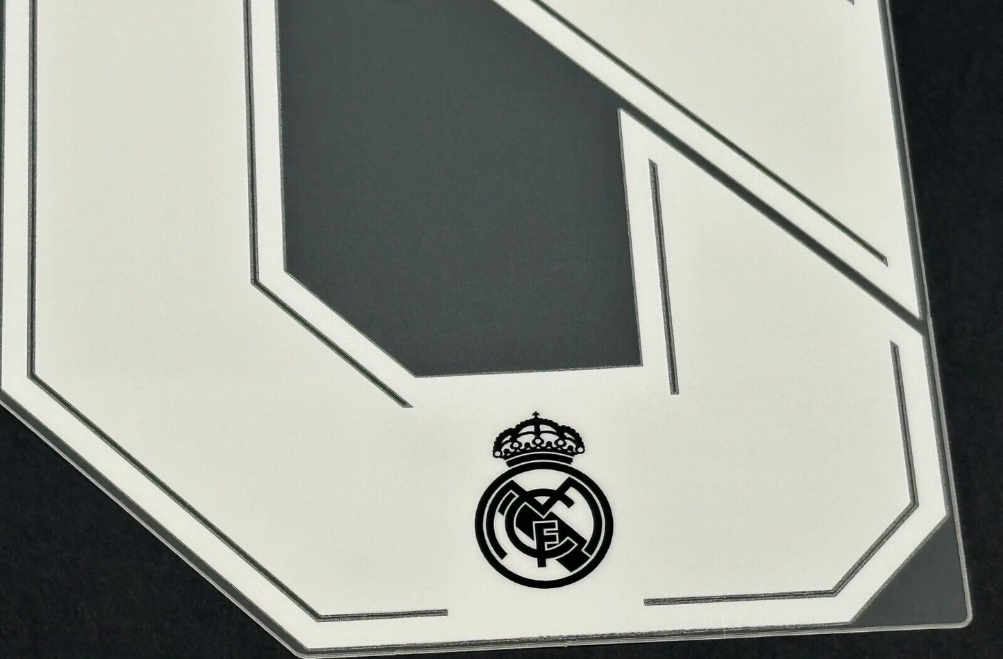 2021 2022 REAL MADRID KROOS 8 WHITE AWAY 3RD PLAYER SIZE NAMESET