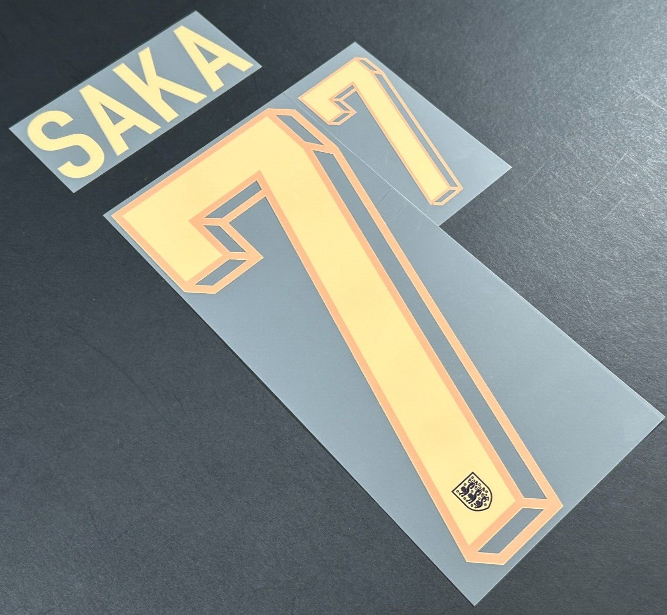 ENGLAND 2024-2025 OFFICIAL SPORTING ID SAKA 7 AWAY PLAYER SIZE NAMESET