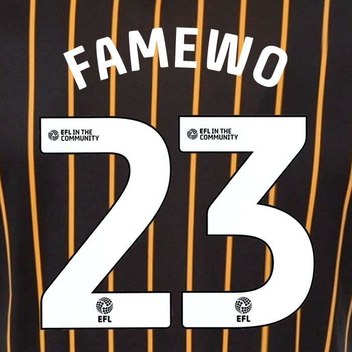 25 26 HULL CITY FAMEWO 23 OFFICIAL WHITE HOME PLAYER SIZE NAME SET 230MM