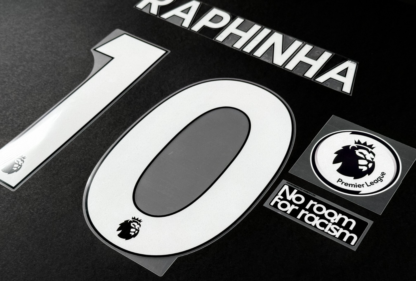 LEEDS UNITED 19-23 RAPHINHA 10 OFFICIAL AVERY DENNISON WHITE + PATCH SET