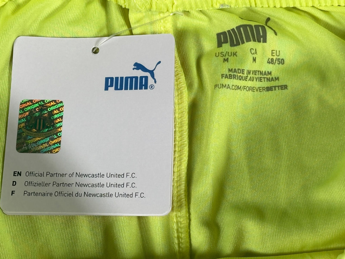 BRAND NEW 2020 2021 PUMA NEWCASTLE AWAY FOOTBALL SHORTS #9 MENS MEDIUM