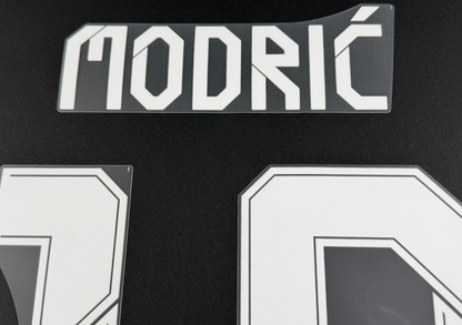 2021 2022 REAL MADRID MODRIC' 10 WHITE AWAY 3RD PLAYER SIZE NAMESET 260MM