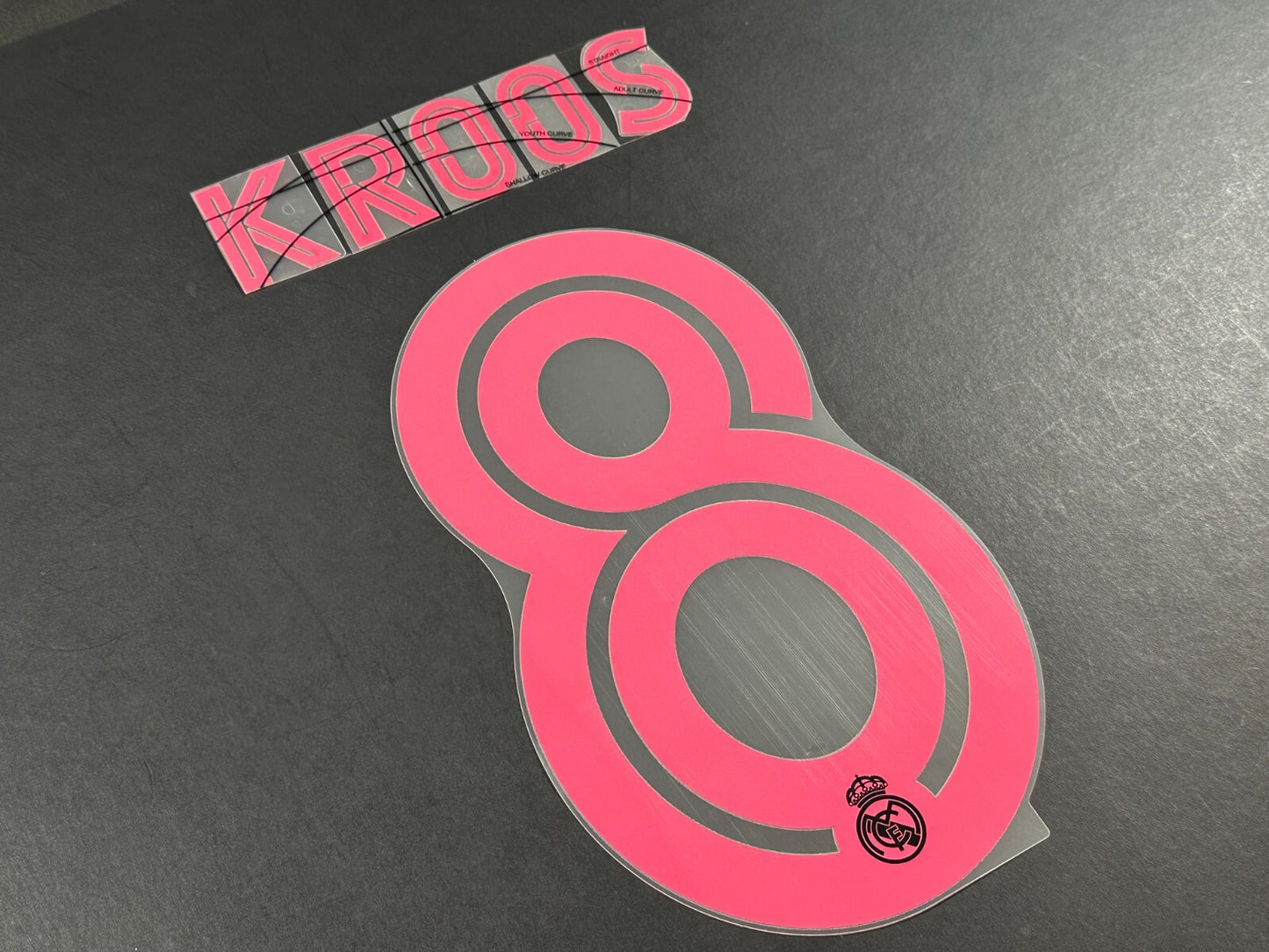 2020 2021 AVERY DENNISON REAL MADRID KROOS 8 3RD PINK PLAYER SIZE NAMESET
