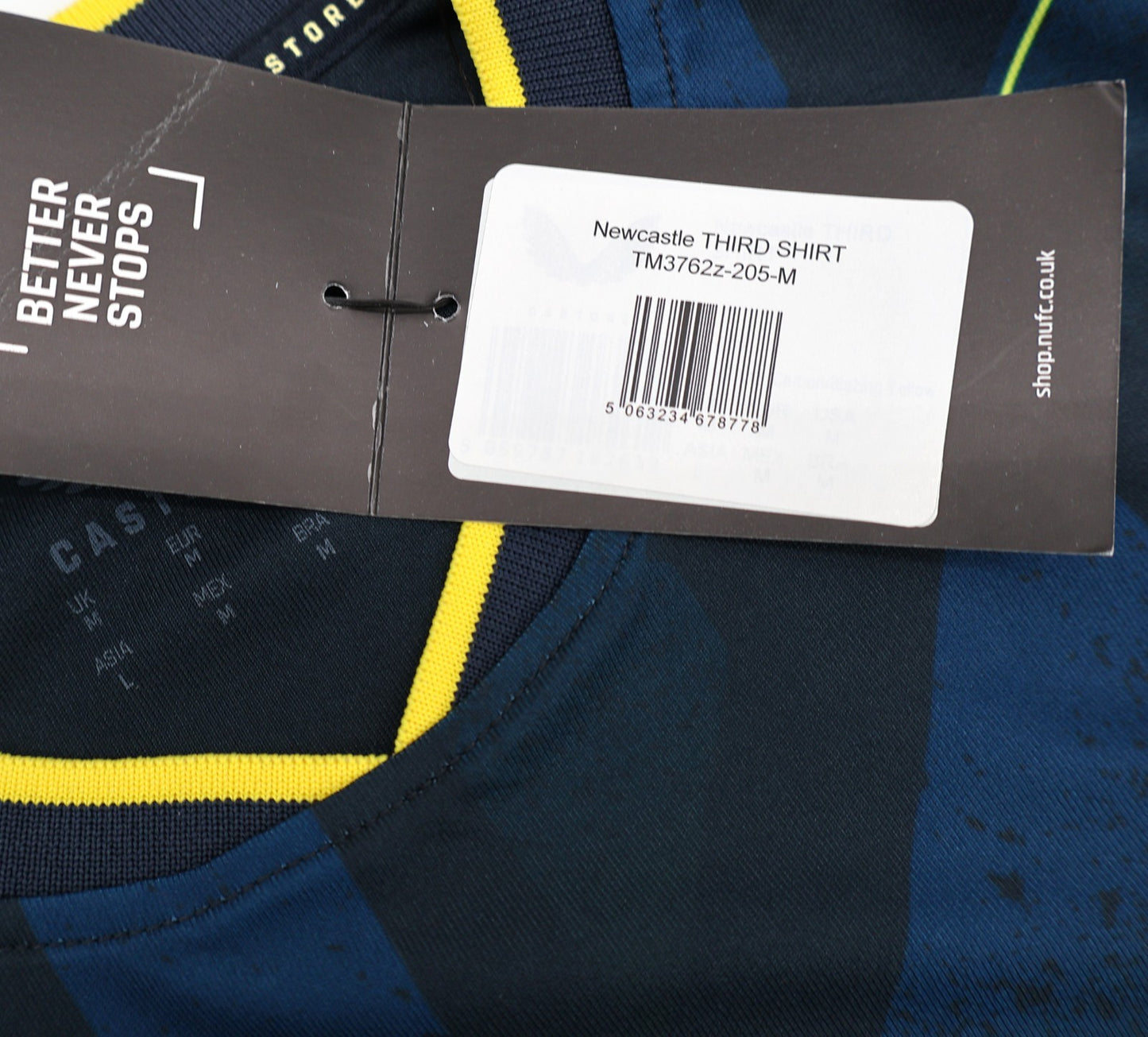 BNWT NEWCASTLE UNITED CASTORE AWAY 23 24 BRUNO G. 39 + PATCHES SHIRT MENS MEDIUM
