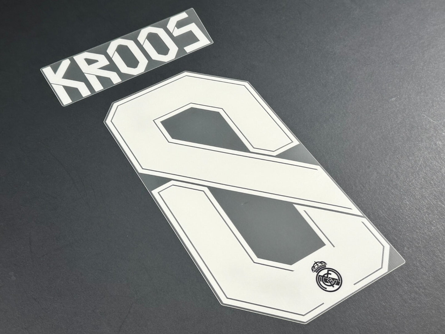2021 2022 REAL MADRID KROOS 8 WHITE AWAY 3RD PLAYER SIZE NAMESET