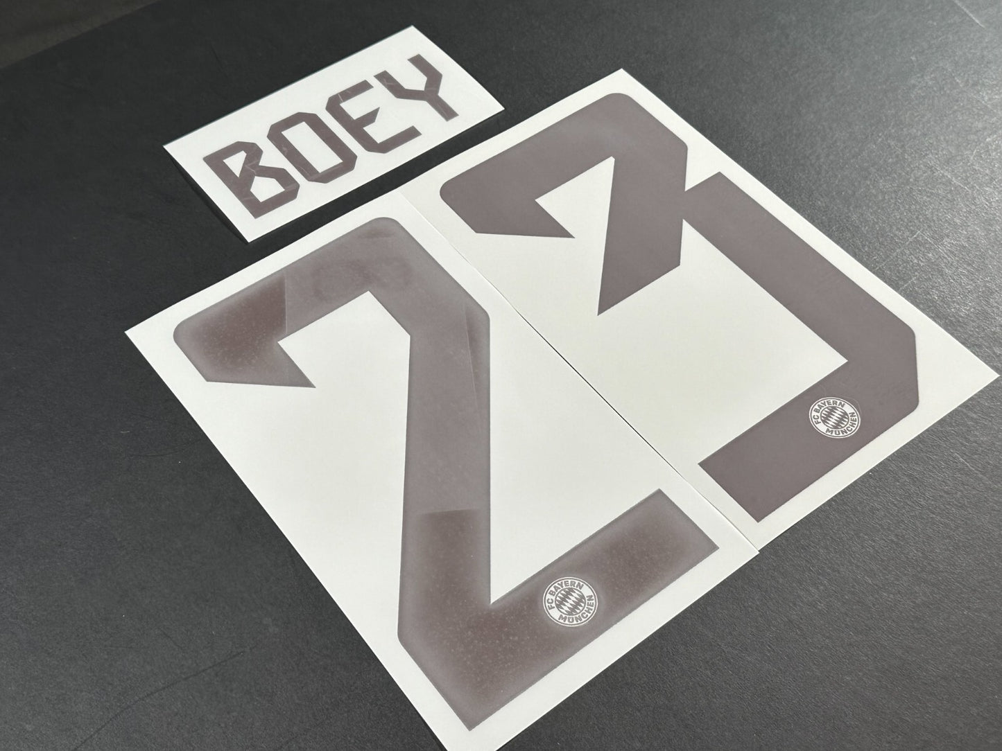 2024 2025 OFFICIAL BAYERN BOEY 23 HOME DARK RED PLAYER SIZE NAMESET