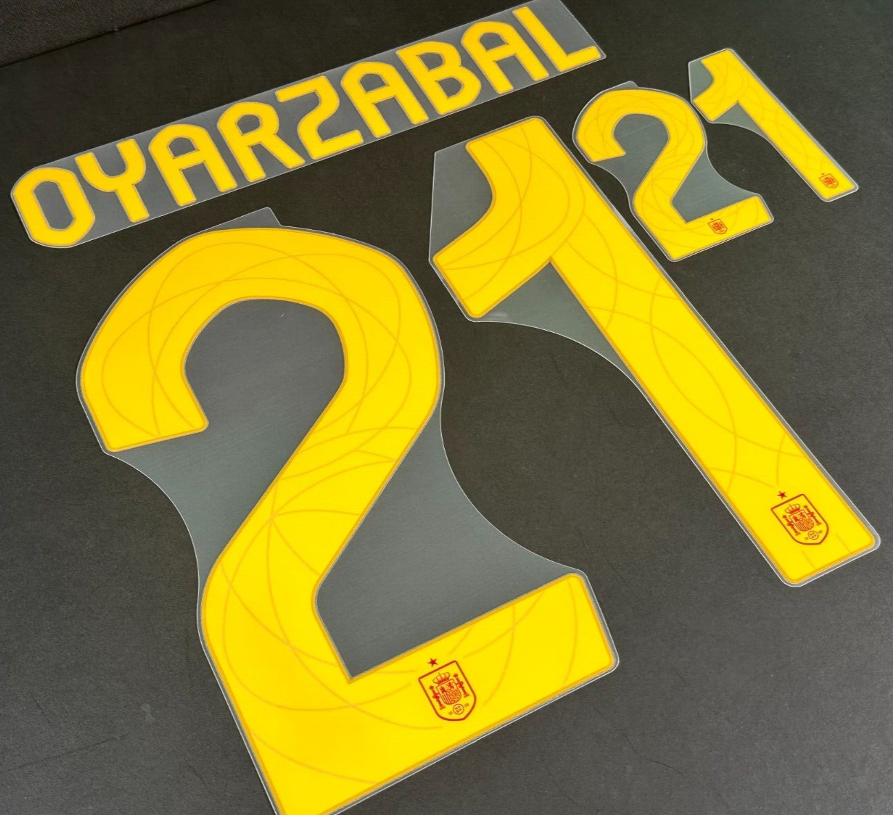 SPAIN 2024 2025 OFFICIAL AVERY DENNISON OYARZABAL 21 HOME PLAYER SIZE NAMESET