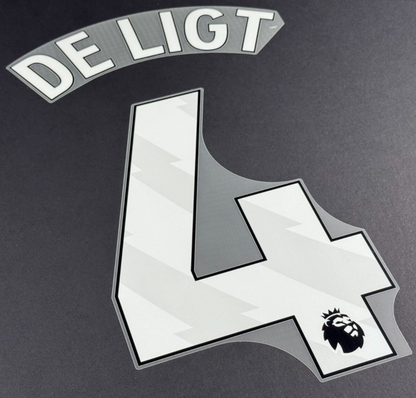 MAN UTD 2024 2025 DE LIGT 4 OFFICIAL AVERY DENNISON WHITE PLAYER SIZE NAME SET
