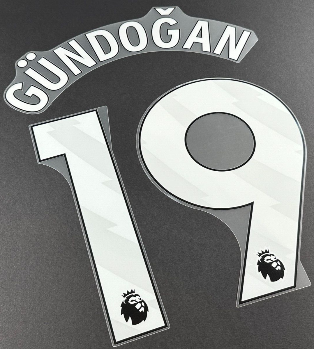 MAN CITY 2023/25 GUNDOGAN 19 OFFICIAL AVERY DENNISON WHITE PLAYER SIZE NAME SET