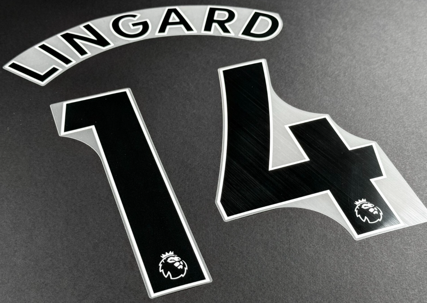 MAN UTD 2019/2023 LINGARD 14 OFFICIAL AVERY DENNISON BLACK PLAYER SIZE NAME SET