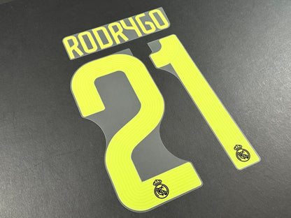 2022 2023 AVERY DENNISON REAL MADRID RODRYGO 21 3RD GREEN PLAYER SIZE NAMESET