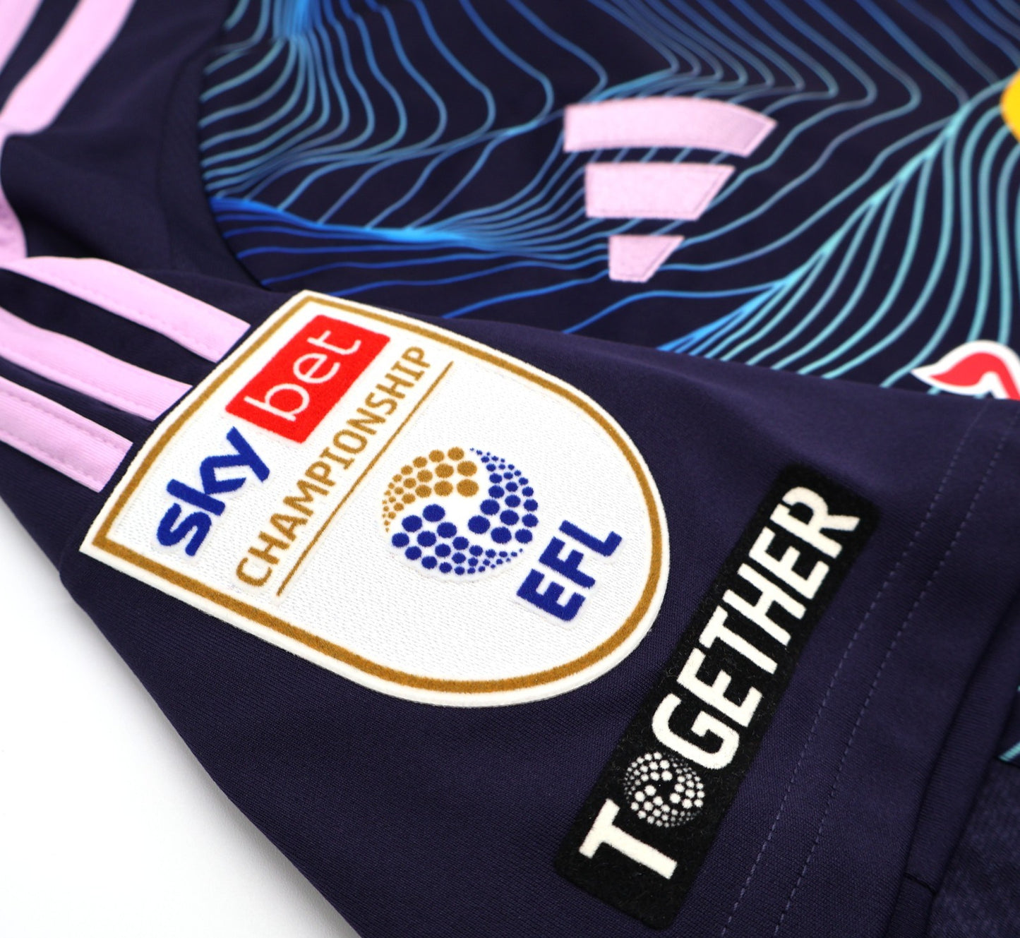 BNWT ADIDAS 2024 2025 LEEDS UNITED THIRD AARONSON 11 + PATCHES SHIRT MENS MEDIUM