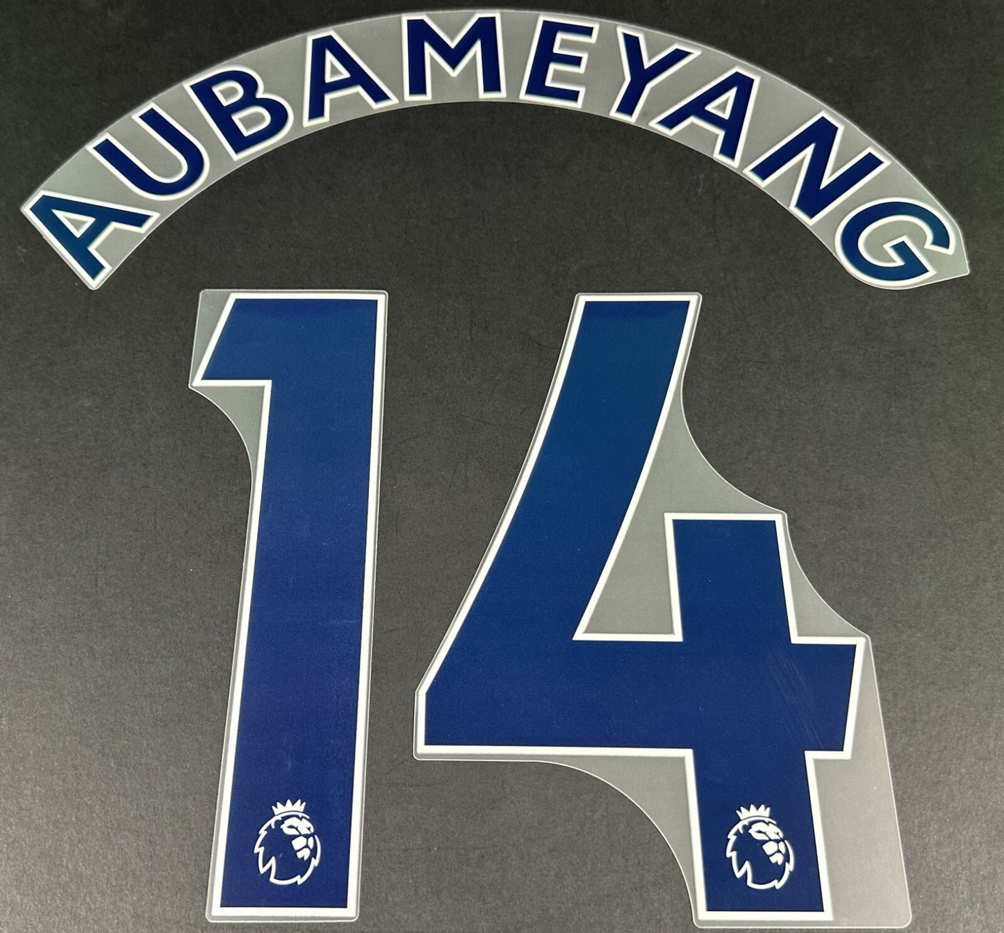 ARSENAL 2019-23 AUBAMEYANG 14 OFFICIAL AVERY DENNISON NAVY PLAYER SIZE NAME SET
