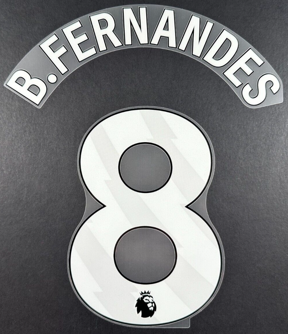 MAN UTD 2025 2026 B. FERNANDES 8 OFFICIAL AVERY DENNISON WHITE KIDS SIZE NAMESET