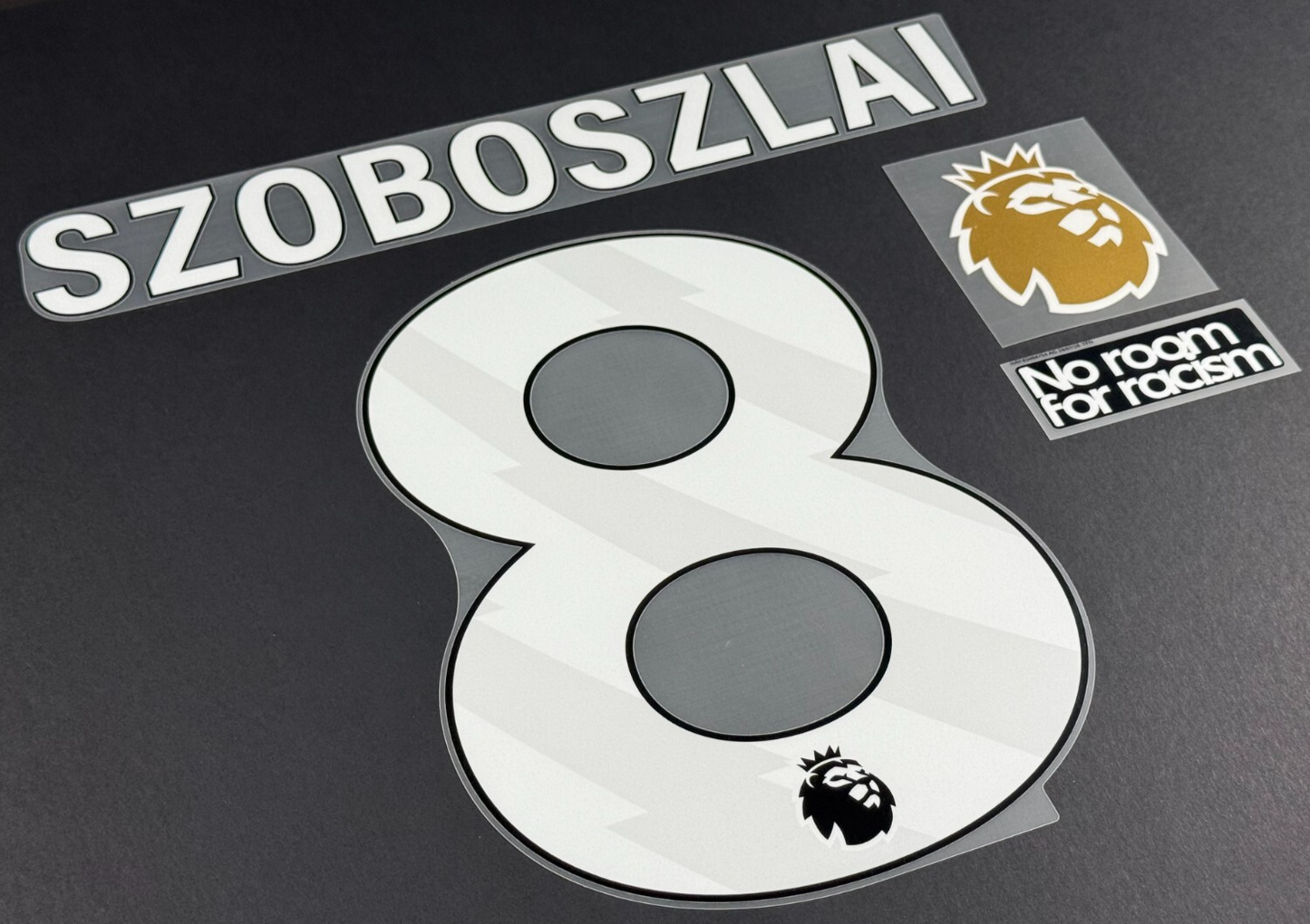 25/26 LIVERPOOL SZOBOSZLAI 8 OFFICIAL AVERY DENNISON WHITE PLAYER SIZE + PATCHES