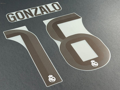 2025 2026 REAL MADRID GONZALO 16 OFFICIAL HOME PLAYER SIZE NAME SET
