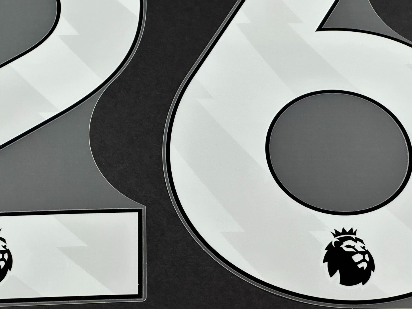 2023 2024 OFFICIAL LIVERPOOL ROBERTSON 26 WHITE 3RD PLAYER SIZE NAMESET